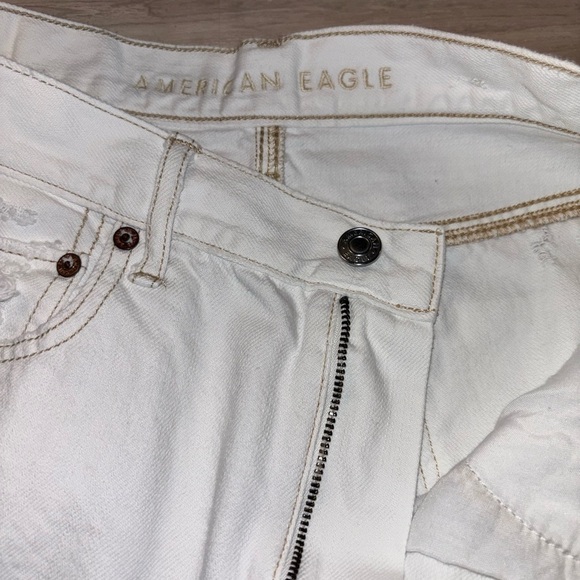 American Eagle 90’s boyfriend Distressed White Denim Shorts - Picture 5 of 7